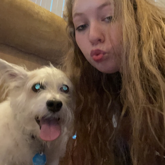 Meet your posher Haylee!!!! - Picture 2 of 6